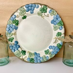 VintageSet of 2 Sculptured Grape METLOX POPPYTRAIL VERNON Set of Dinner Plates
